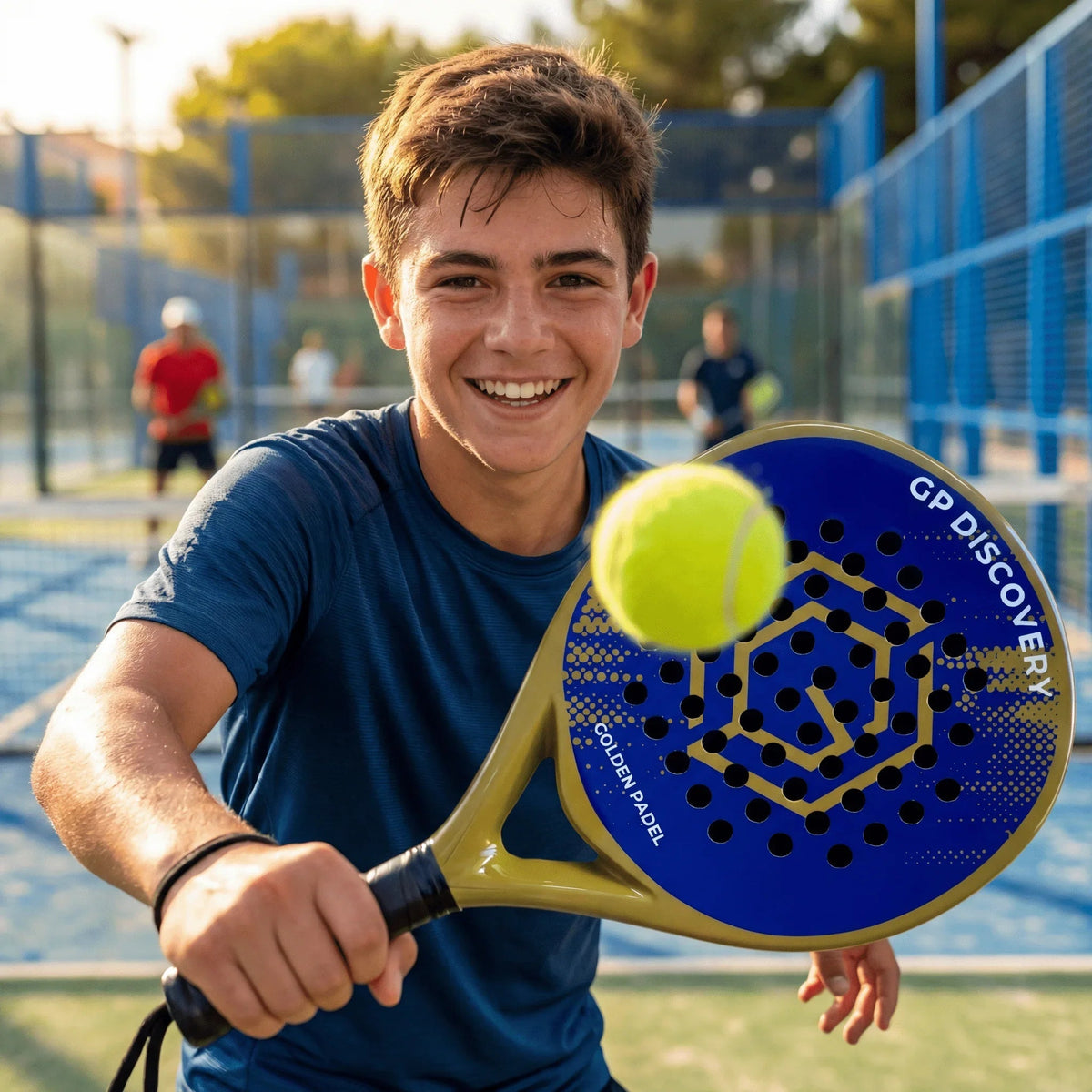 How to Choose Your First Padel Racket: A Beginner's Guide - Golden Padel